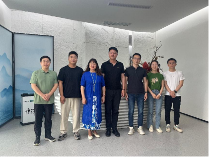 學會與維普朗潤公司成功簽約打通論文維普網展示渠道