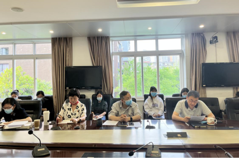 學校各支部召開2021年度組織生活會并開展民主評議黨員工作 學校各支部召開2021年度組織生活會并開展民主評議黨員工作