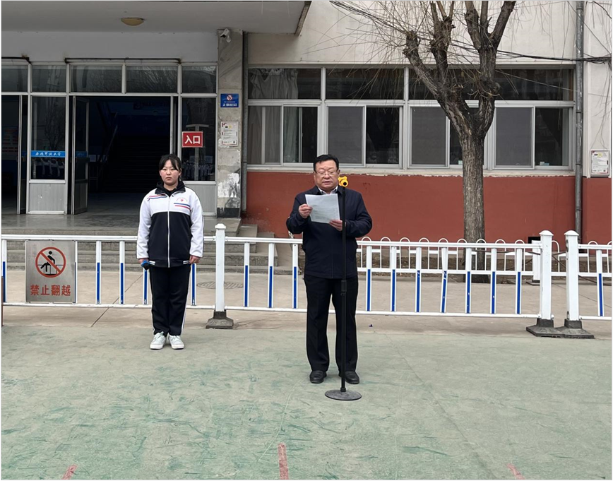 承德開放大學承德信息工程技術學校舉行2023年新學期升旗儀式 承德開放大學承德信息工程技術學校舉行2023年新學期升旗儀式