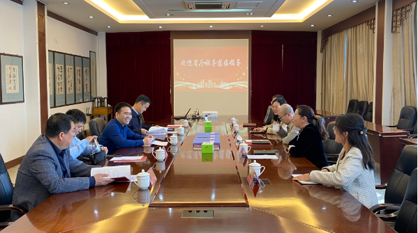 省教育廳領導蒞臨指導我校老年教育工作 省教育廳領導蒞臨指導我校老年教育工作