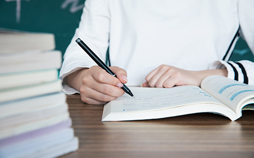 湖北成人高考怎樣報名？