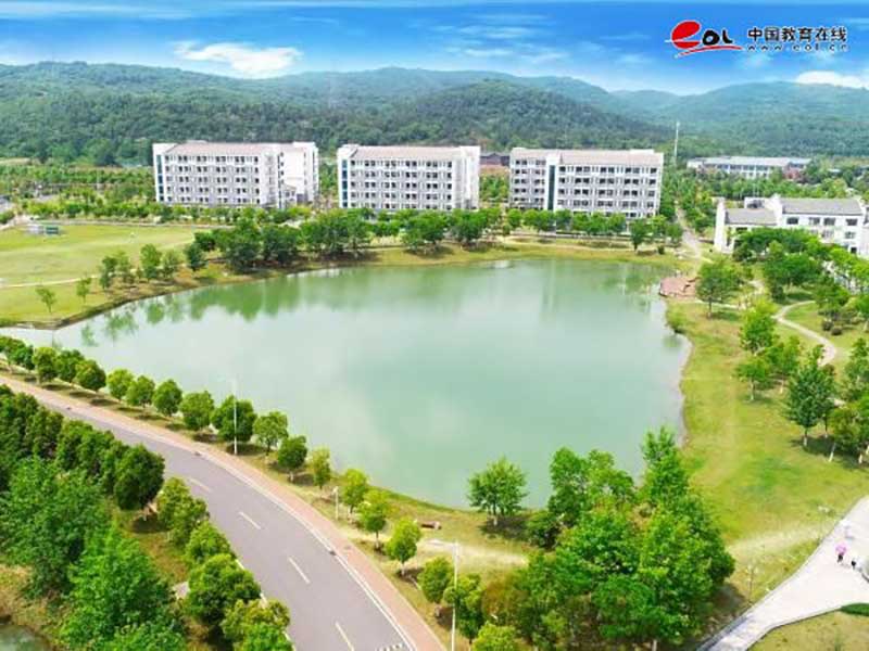 學校校園風光