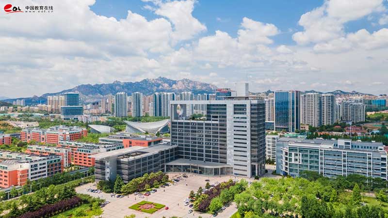 中國石油大學（華東）教育發展中心校園風光