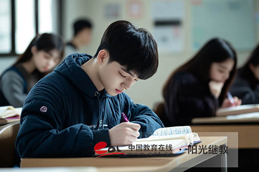 參加成都成人高考的條件有哪些？可報名的學校去哪里看？