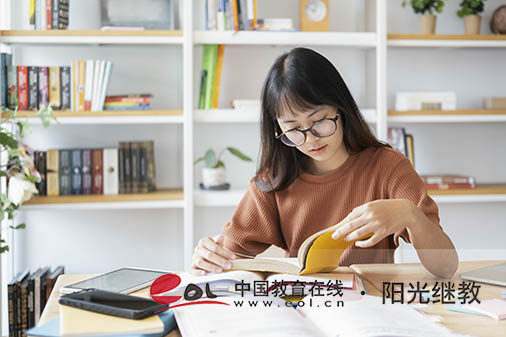 成人高考報名和考試是同一年嗎？報名后怎么備考？