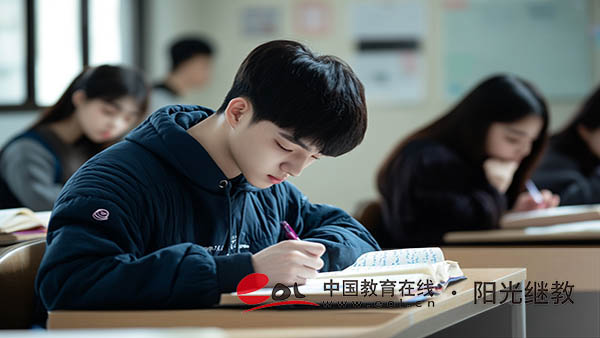 云南成人高考錄取分數線怎么劃分的？錄取率高嗎？