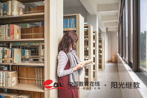 成人高考英語專業考哪些科目？怎么備考？