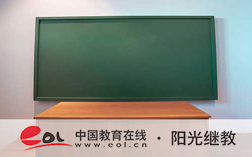 成人高考理工類專業的錄取分數線是多少？會受哪些因素影響？