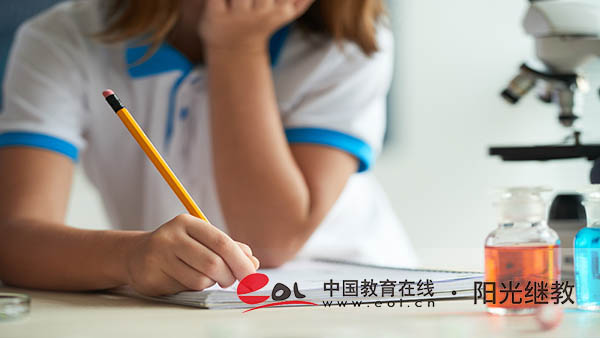 云南成人高考考試科目有哪些？怎么報名？