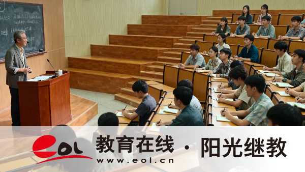 河北成人高考學士學位申請條件是什么？學歷對于工作有哪些作用？