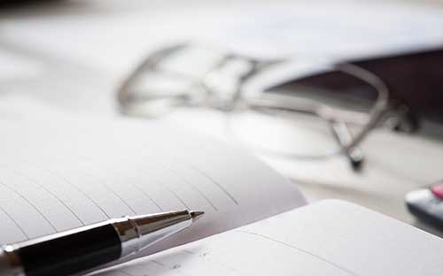 想提升學歷到本科去哪個網站報名？參加成考有什么作用？