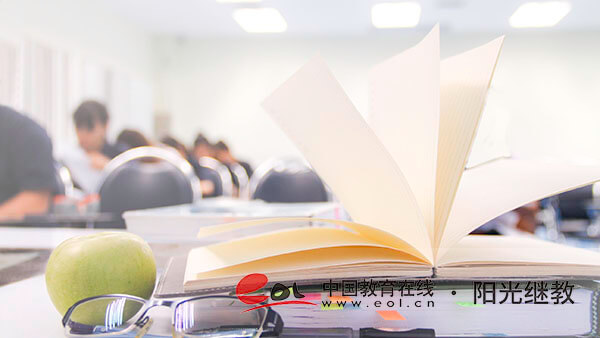 四川成人高考報名在哪里呀？成績查詢方法是什么？