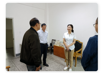 雅安市教育局局長王欣調研雅安開放大學工作