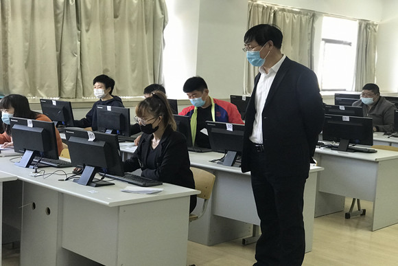 宿遷開放大學順利組織英語學業水平考試