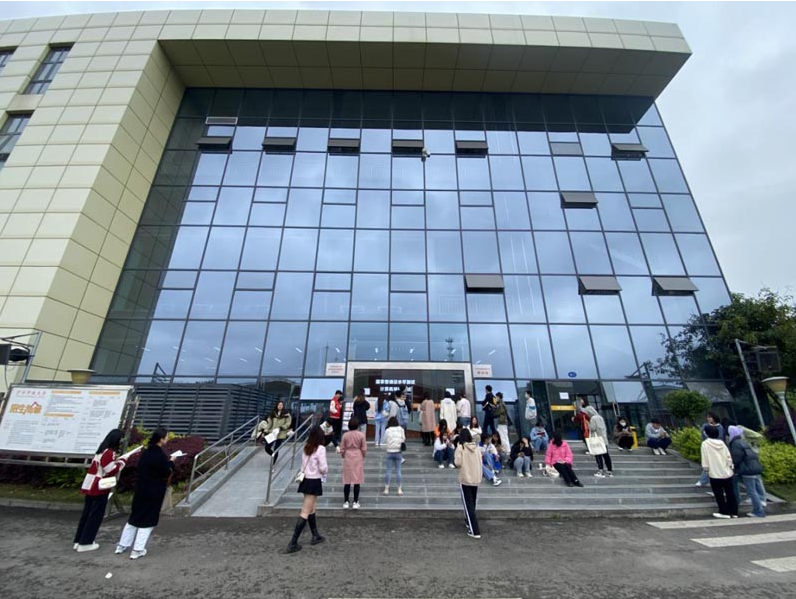 沉浸式體驗：四川瀘州普通話水平測試現場