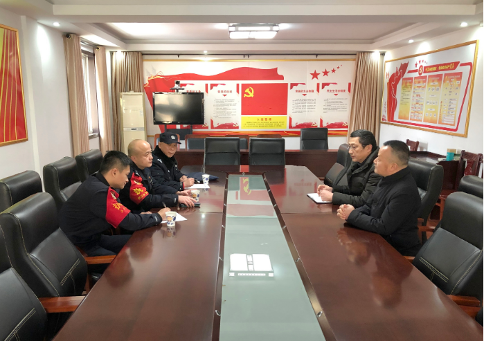 安慶市迎江公安分局和轄區派出所來校督查安全穩定工作 安慶市迎江公安分局和轄區派出所來校督查安全穩定工作