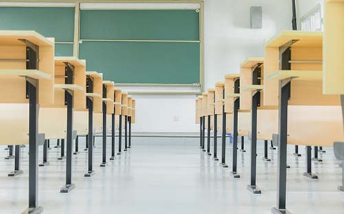 白塔開放大學的學費多少錢？