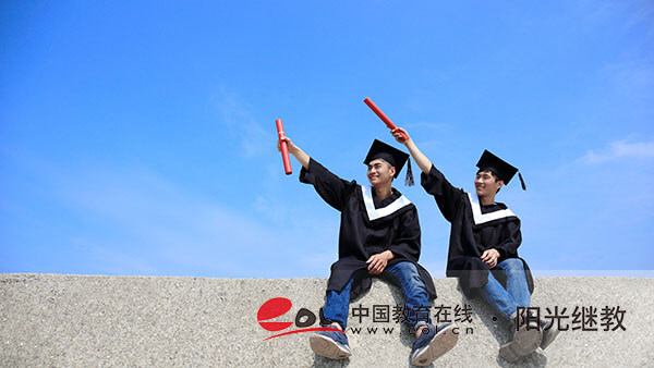 國開報名能刷卡嗎？什么專業更好？