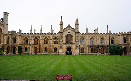 英國編導專業留學學費多少？編導專業留學哪個國家比較好？