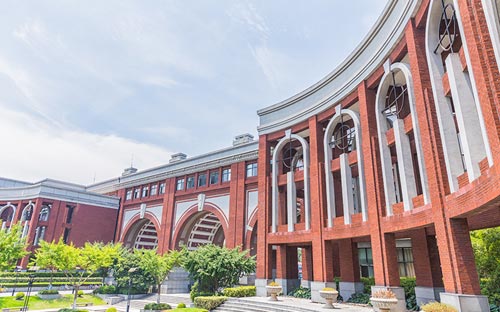 加拿大大學排名