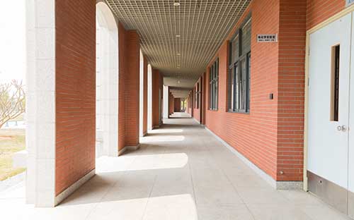 自考一般是什么時候報名？考哪些科目？