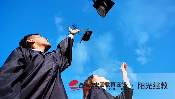 自考在哪個網站報名？要準備哪些材料？