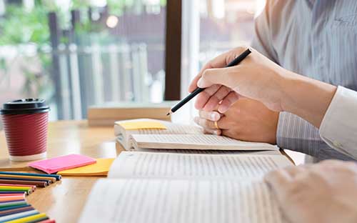 麗江市自考本科報名有哪些專業？怎么提高通過率？