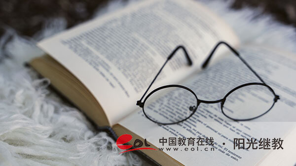 自考報名需要去學校嗎？學歷有什么用？