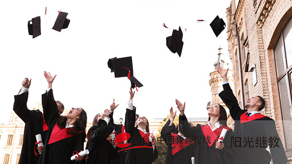 自考本科只有專升本嗎？報名的條件有哪些？